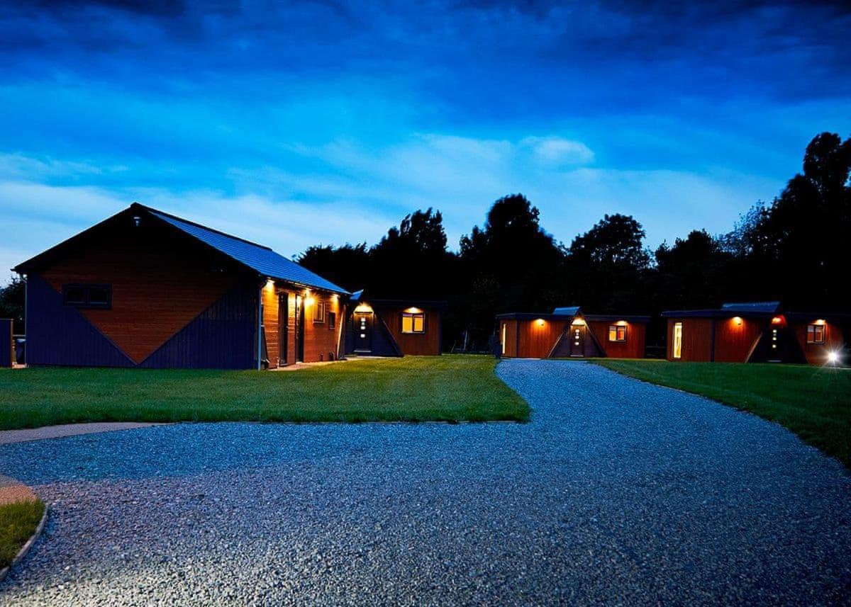 North Star Sanctum Hotel Garton Exterior photo